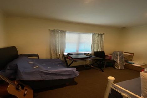 Photo of property in 33 Omapere Street, Whitby, Porirua, 5024