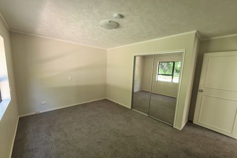 Photo of property in 2/8 Gray Crescent, Torbay, Auckland, 0630