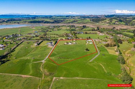 Photo of property in 250 Clifton Road, Whitford, 2571