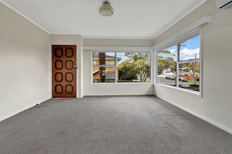Photo of property in 1/11 Manuka Road, Bayview, Auckland, 0629