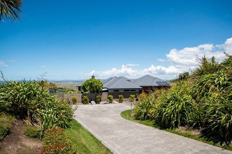 Photo of property in 135 Eskridge Drive, Eskdale, Napier, 4182