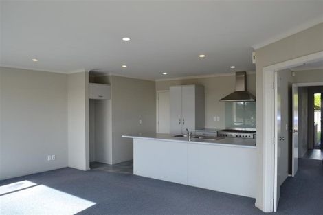 Photo of property in 7 Greenstone Place, Aotea, Porirua, 5024