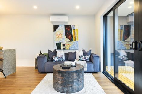 Photo of property in 18a Stratford Avenue, Milford, Auckland, 0620