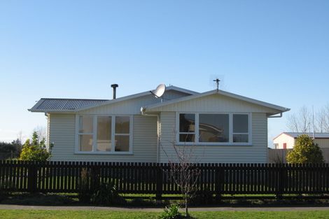 Photo of property in 9 Fergusson Street, Marton, 4710