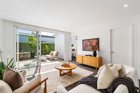 Photo of property in 5 Knightia Drive, Papamoa Beach, Papamoa, 3118