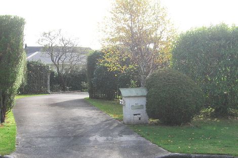 Photo of property in 10 Graham Grove, Waikanae, 5036