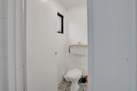 Photo of property in 8b Squire Place, Blagdon, New Plymouth, 4310