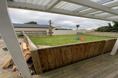 Photo of property in 3 Fairfield Road, Levin, 5510