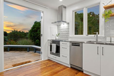 Photo of property in 5 Tainui Street, Raumati Beach, Paraparaumu, 5032