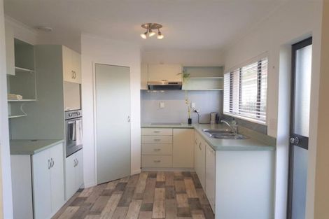Photo of property in 1a Shortland Street, Lower Vogeltown, New Plymouth, 4310