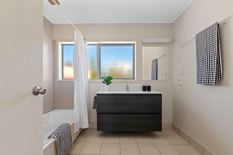 Photo of property in 17 Sala Street, Whakarewarewa, Rotorua, 3010