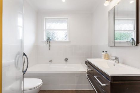 Photo of property in 102 Clouston Park Road, Clouston Park, Upper Hutt, 5018