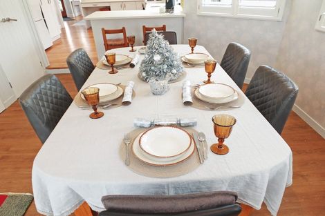 Photo of property in 35 Nash Parade, Foxton Beach, Foxton, 4815