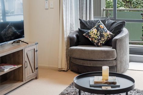 Photo of property in 281 Maunganui Road, Mount Maunganui, 3116