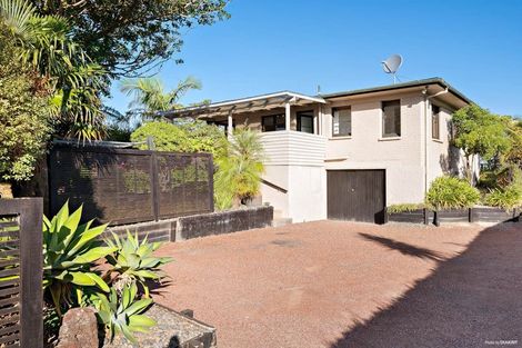Photo of property in 1/65 Arran Road, Browns Bay, Auckland, 0630