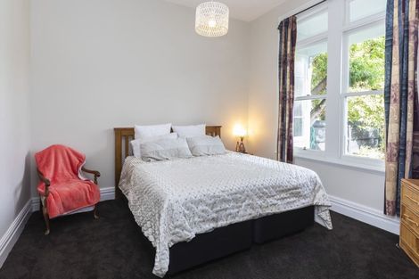 Photo of property in 17 Reeves Road, Opawa, Christchurch, 8023