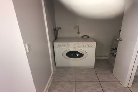 Photo of property in Terrace Tower Apartments, 1d/126 The Terrace, Wellington Central, Wellington, 6011