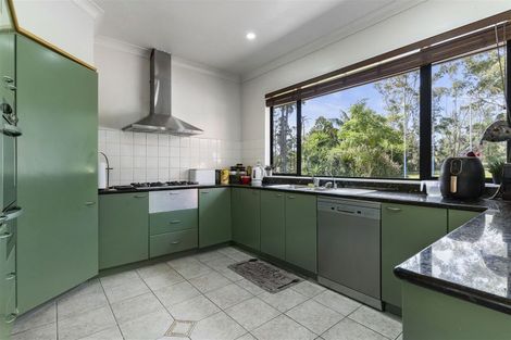 Photo of property in 10 Whites Road, Whitford, Howick, 2571