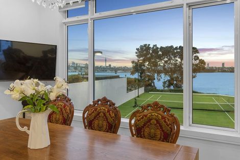 Photo of property in 3 Hinemoa Street, Birkenhead, Auckland, 0626