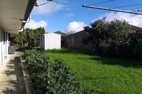 Photo of property in 6 Frank Bunce Grove, Flat Bush, Auckland, 2019