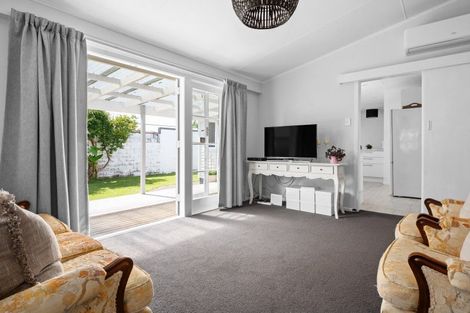 Photo of property in 4 Sutton Crescent, Hillcrest, Hamilton, 3216