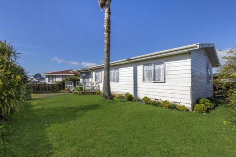 Photo of property in 1/5 Hatherley Place, Clendon Park, Auckland, 2103