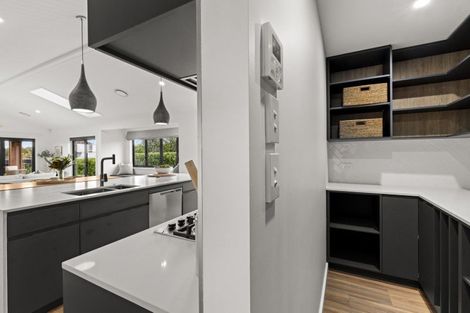 Photo of property in 5 Rich Rise, Havelock North, 4130