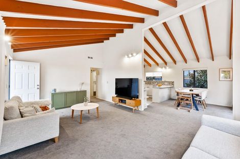 Photo of property in 25 Broadfield Street, Massey, Auckland, 0614
