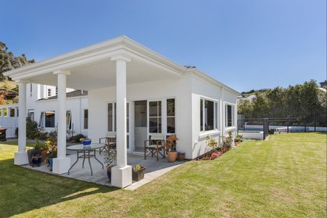 Photo of property in 115 Kent Terrace, Taradale, Napier, 4112