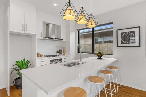 Photo of property in 7 O Ruamano Crescent, Pukekohe, 2120