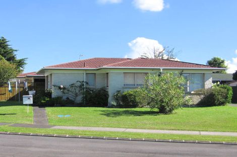 Photo of property in 2/7 Raewyn Place, Pakuranga, Auckland, 2010