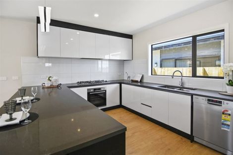 Photo of property in 1 Waikaka Place, Rototuna North, Hamilton, 3210