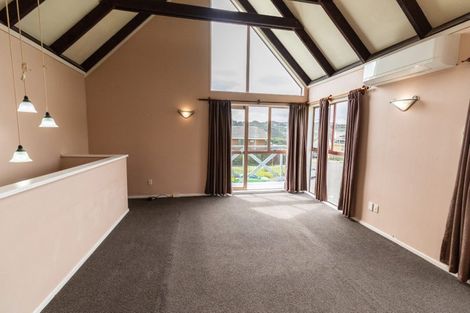 Photo of property in 104a Allington Road, Karori, Wellington, 6012