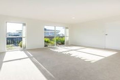 Photo of property in 68 Chelburn Crescent, Mangere East, Auckland, 2024