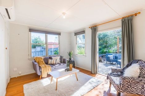 Photo of property in 3 Gates Road, Waikanae Beach, Waikanae, 5036