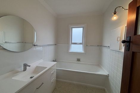 Photo of property in 28a Glen Almond Street, New Plymouth, 4310