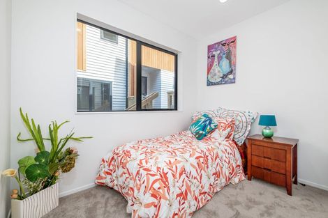 Photo of property in 23b Crystal Avenue, Glendene, Auckland, 0602