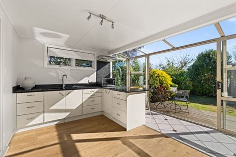 Photo of property in 64 Te Aute Road, Havelock North, 4130