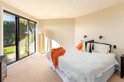 Photo of property in 9a Janice Place, Mount Pleasant, Christchurch, 8081