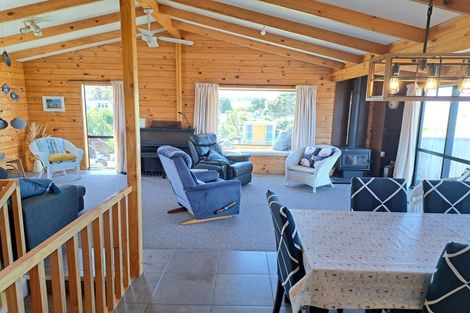 Photo of property in 75 Blue Pacific Parade, Riversdale Beach, Masterton, 5872