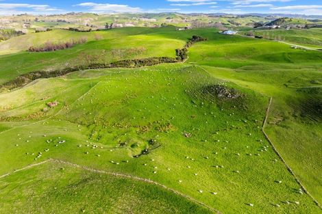 Photo of property in 100 Marohemo Road, Maungaturoto, 0583