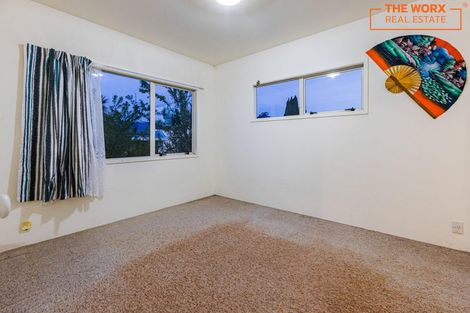 Photo of property in 35 Limond Street, Randwick Park, Auckland, 2105