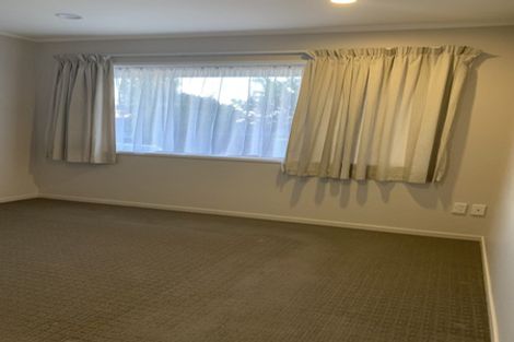 Photo of property in 1/17 Matuhi Rise, Henderson, Auckland, 0612