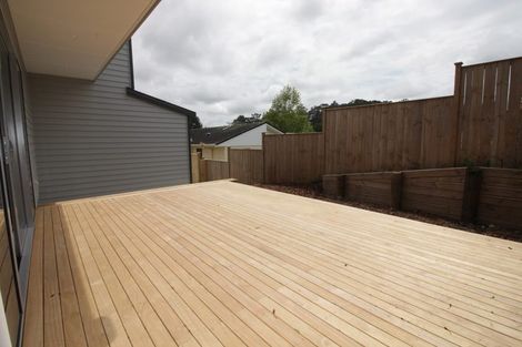 Photo of property in 4 Kearney Place, Massey, Auckland, 0614