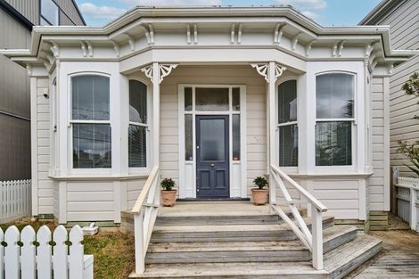 Photo of property in 10 Stanley Street, Berhampore, Wellington, 6023