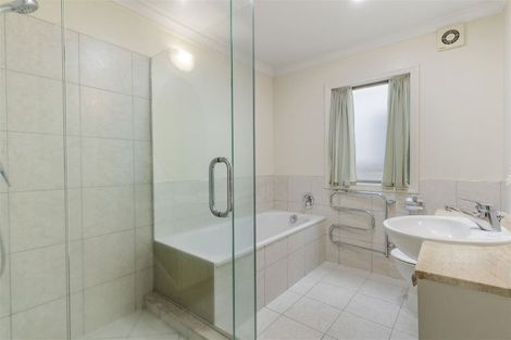 Photo of property in 1 Macleans Road, Bucklands Beach, Auckland, 2014