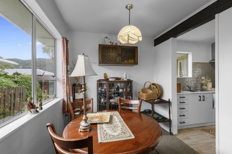 Photo of property in 298 Wellington Road, Wainuiomata, Lower Hutt, 5014