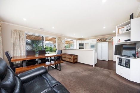 Photo of property in 34 Jefferson Crescent, Milson, Palmerston North, 4414