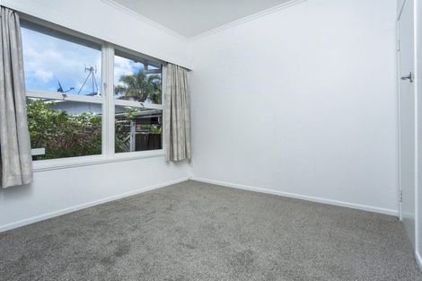 Photo of property in 1/18 Evelyn Place, Hillcrest, Auckland, 0627