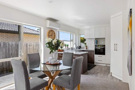 Photo of property in 3 Chesterfield Way, Orewa, 0931